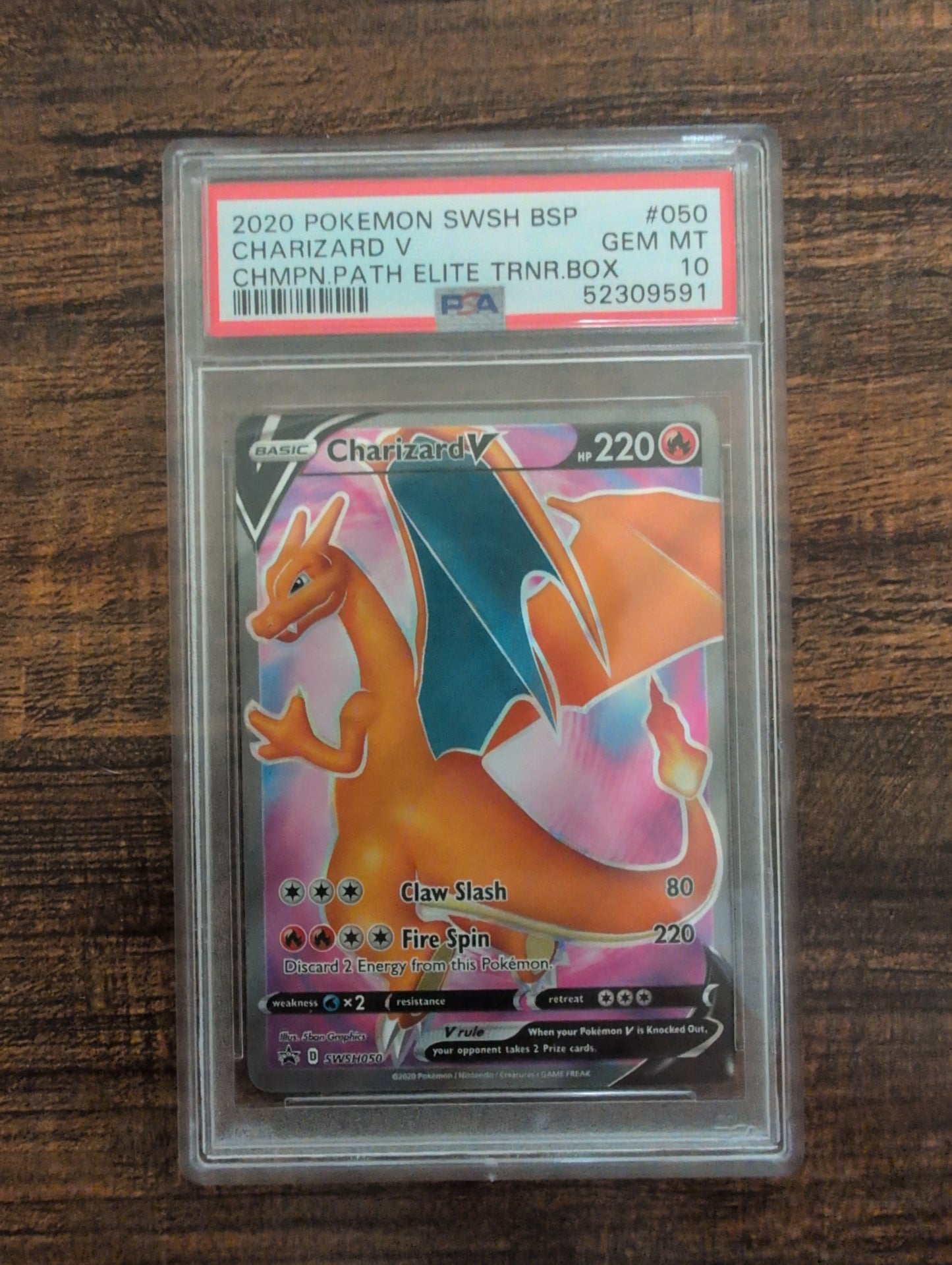 Charizard V - SWSH050 - PSA 10